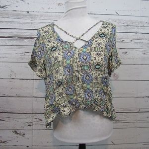 NWT Lush v-neck lace up short-sleeve boho top